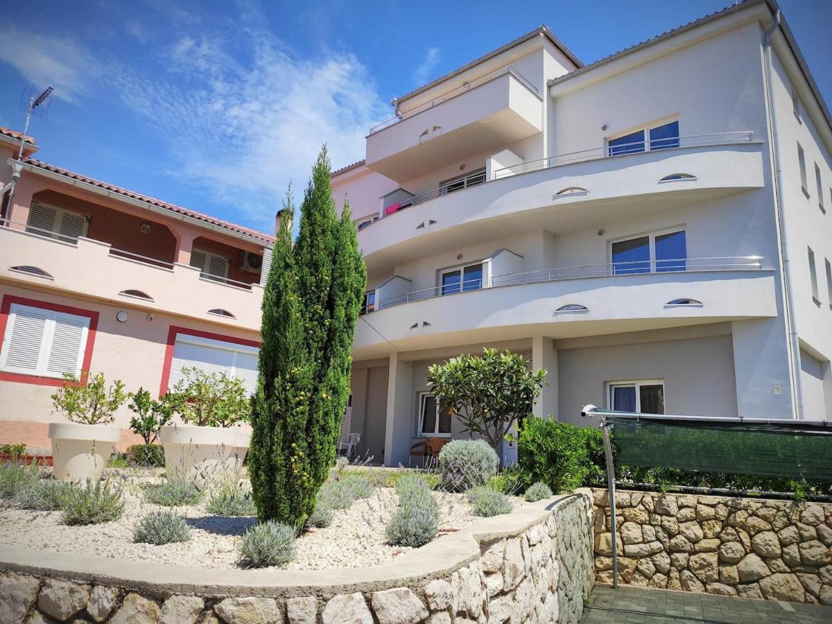 Apartment Avada Novalja Εξωτερικό φωτογραφία